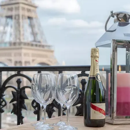 Luxury With View On Eiffel Tower París